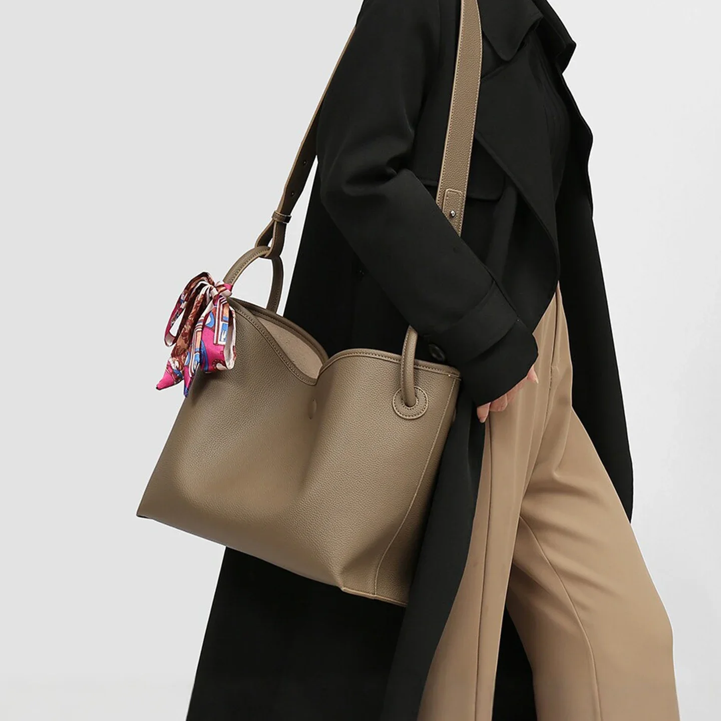 Легкая роскошная женская сумка – обзор и цена Luxury Bags